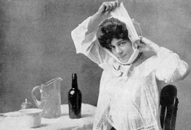 1908 Vinegar astringent bandage