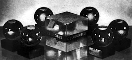 1933 Maison Jeurelle Parfum Spheres