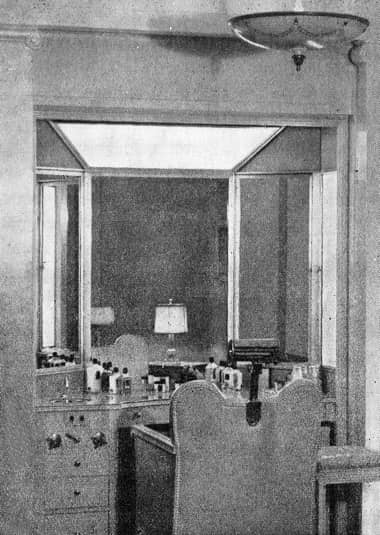 1937 Make-up cubicle in the Hollywood salon