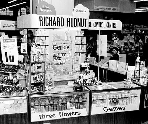 1953 Richard Hudnut Gemey and Three Flowers counters.