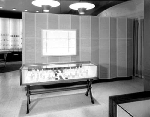 1956 Du Barry showroom