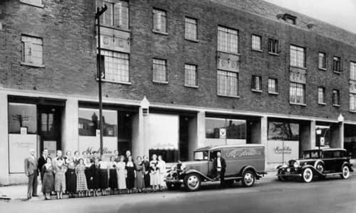 1932 Maybelline employees