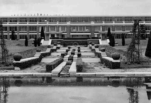 The laboratories of Dr Francois Debat