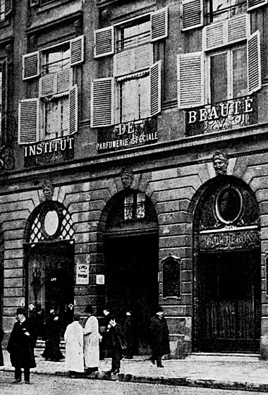 1908 The Institut de Beaute