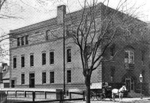 1905 Hinds laboratory