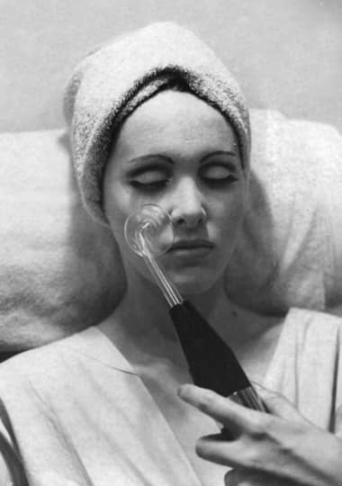 1967 High-frequency facial treatment