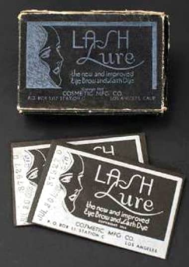Lash Lure box with packets of dye