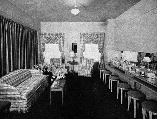 1943 Arden Powder Room