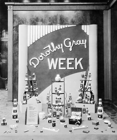 1930 Floor display of Dorothy Gray products