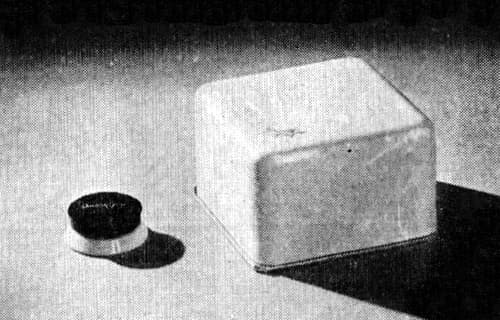 1931 New Dorothy Gray Eye Shadow and Powder Box