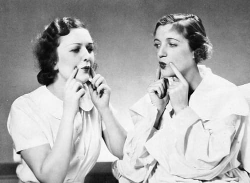 1936 Strengthening the jaw muscles